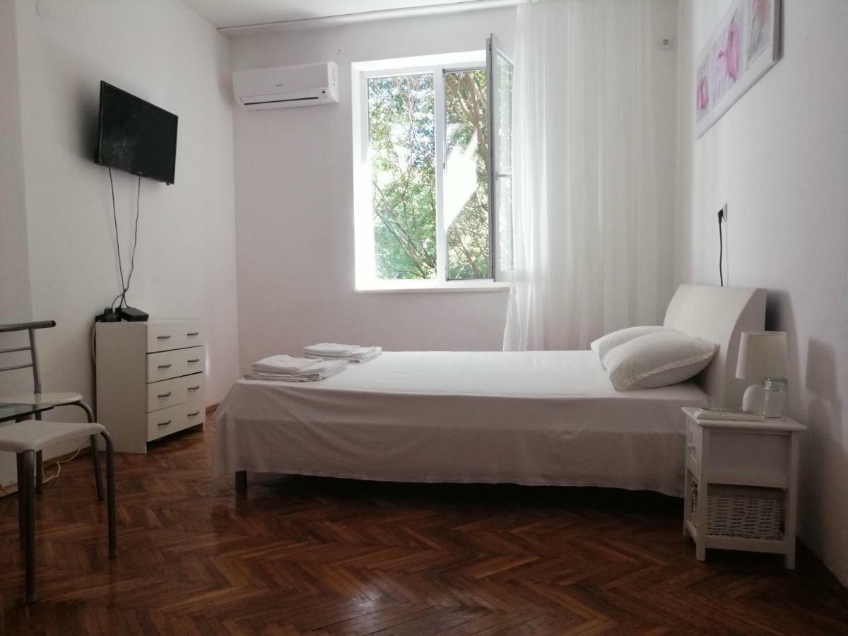 Apartmán Top Location Near To City Center And Sea Garden Burgas City Exteriér fotografie